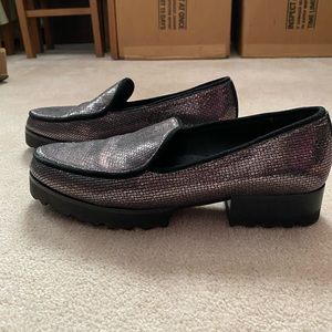 Donald Pliner Loafer. Brand new. Never worn.